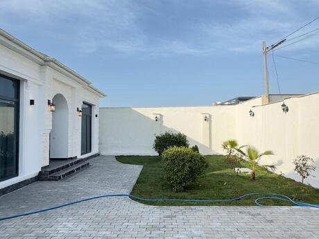 4 otaqlı həyət evi/bağ evi - Şüvəlan q. - 170 m²