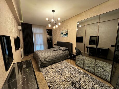 3-room apartment for rent, 110 m², Nizami: 2 200 ₼/mo 5