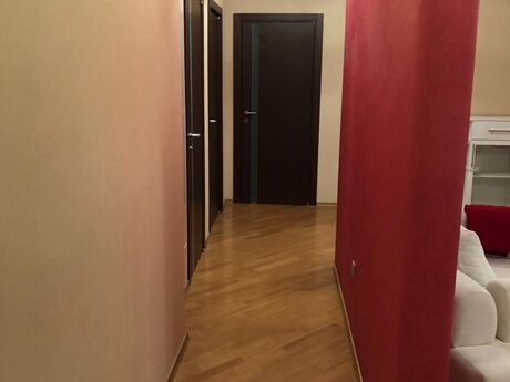 4 otaqlı yeni tikili - 28 May m. - 200 m²