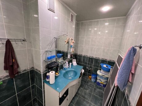 4 otaqlı yeni tikili - Elmlər Akademiyası m. - 185 m²