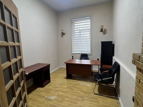 3 otaqlı ofis - İçəri Şəhər m. - 80 m²