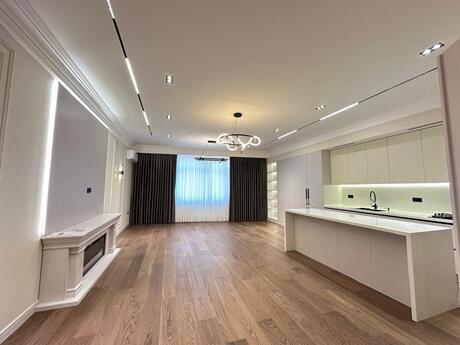 4-комнатная квартира, 190 м², Sahil: 1 200 000 ₼ 2