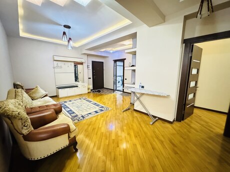 Kirayə 3 otaqlı mənzil, 195 m², Şah İsmayıl Xətai: 1 600 ₼/ay 5