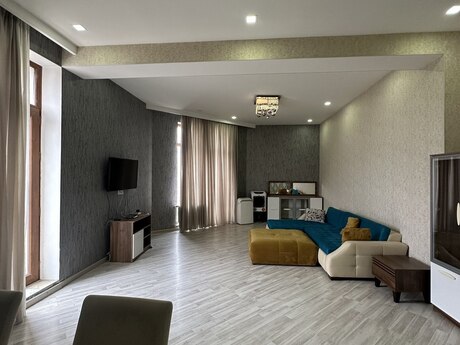 3 otaqlı yeni tikili - Şah İsmayıl Xətai m. - 144 m²