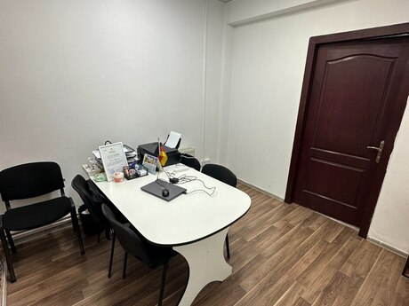 1 otaqlı ofis - Nizami m. - 10 m²