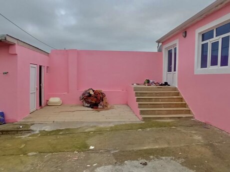 4 otaqlı həyət evi/bağ evi - Qobu q. - 100 m²