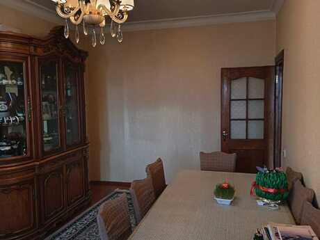 4 otaqlı köhnə tikili - Azadlıq Prospekti m. - 110 m²