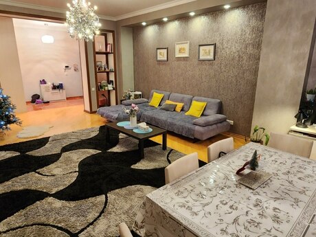 3-комн. новостройка - м. Нариман Нариманов - 150 м²