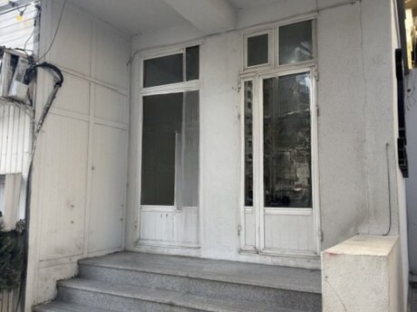 Obyekt - Elmlər Akademiyası m. - 15 m²