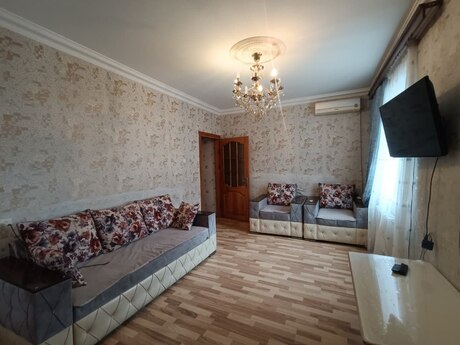2 otaqlı köhnə tikili - Şah İsmayıl Xətai m. - 50 m²