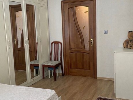 3 otaqlı mənzil, 85 m², Xalqlar Dostluğu: 230 000 ₼ 3