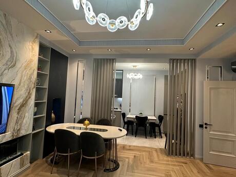4 otaqlı yeni tikili - Ağ şəhər q. - 135 m²