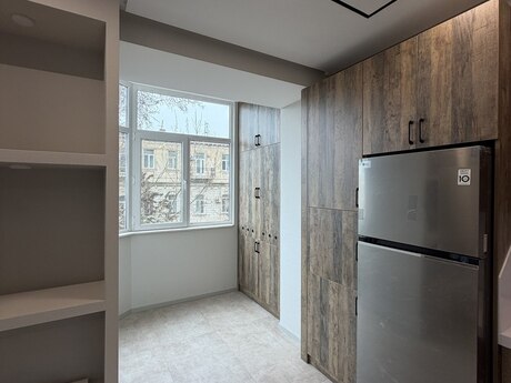 2 otaqlı köhnə tikili - İçəri Şəhər m. - 90 m²
