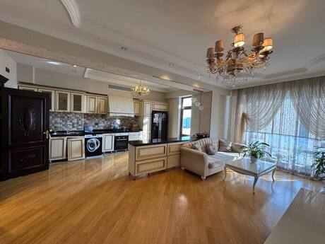 Elan №5989940 - Bakı, Memar Əcəmi m., 5 otaqlı, 360 m², 15/15 mərtəbə