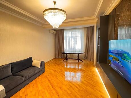 3 otaqlı mənzil, 160 m², Nəriman Nərimanov: 395 000 ₼ 2