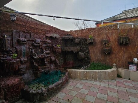 5 otaqlı həyət evi/bağ evi - Zığ q. - 178 m²