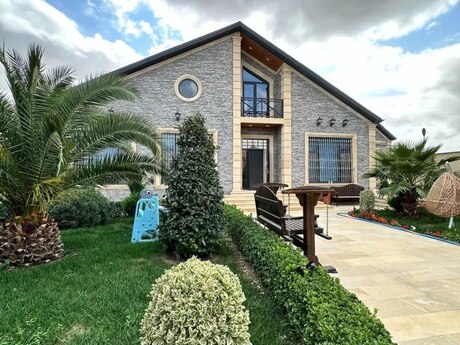 5 otaqlı həyət evi/bağ evi - Mərdəkan q. - 300 m²