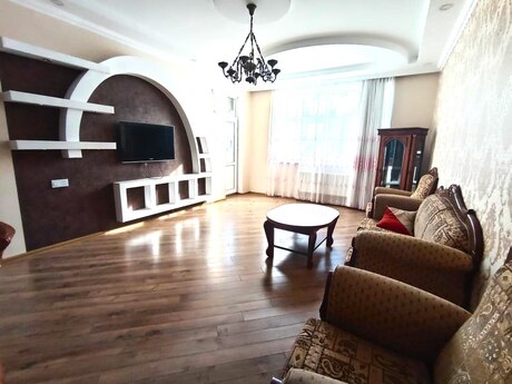3 otaqlı yeni tikili - Azadlıq Prospekti m. - 150 m²