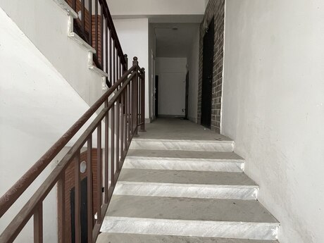 3 otaqlı yeni tikili - Bakıxanov q. - 107 m²