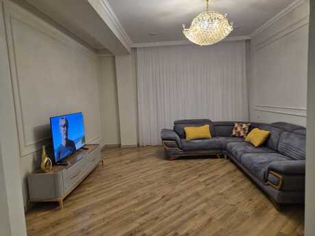 Объявление №5990217 - Баку, пос. Аг шехер, 3-комн., 135 м², 4/7 этаж