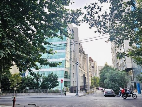 Объявление №5990189 - Баку, м. 28 мая, 2-комн., 56 м², 1/2 этаж