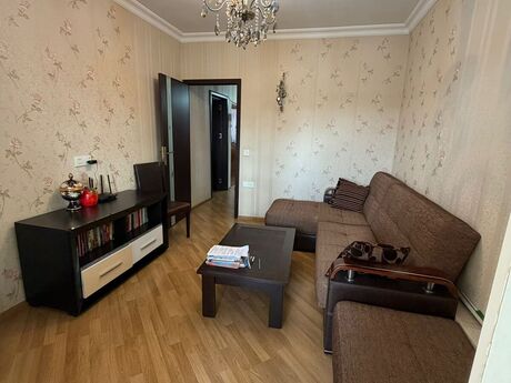 3 otaqlı köhnə tikili - Neftçilər m. - 65 m²