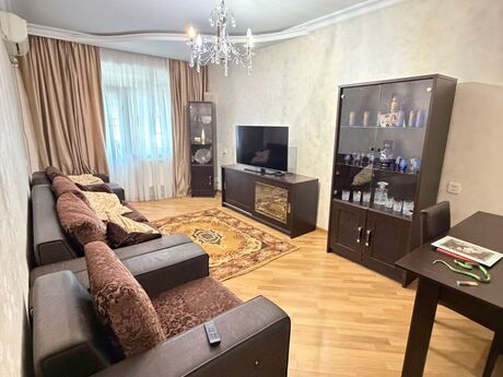 3 otaqlı köhnə tikili - Neftçilər m. - 65 m²