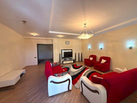 4 otaqlı yeni tikili - Nizami m. - 220 m²