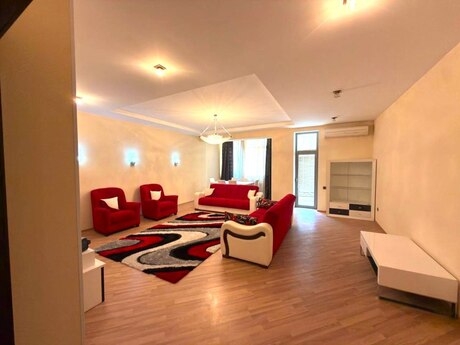 4 otaqlı yeni tikili - Nizami m. - 220 m²