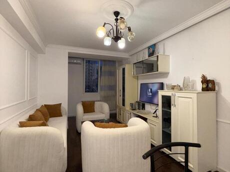 Объявление №5990562 - Баку, м. Гянджлик, 2-комн., 50 м², 6/9 этаж