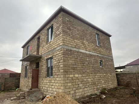 5 otaqlı həyət evi/bağ evi - Ramana q. - 200 m²