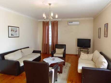 2-комн. новостройка - м. Ичеришехер - 110 м²