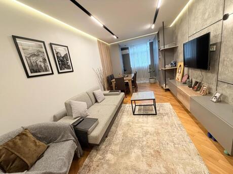 2-комн. вторичка - м. Низами - 60 м²