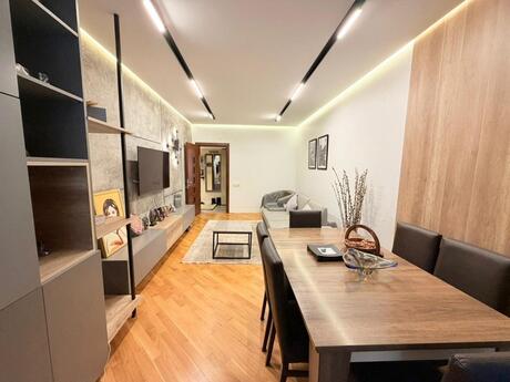 2-комн. вторичка - м. Низами - 60 м²