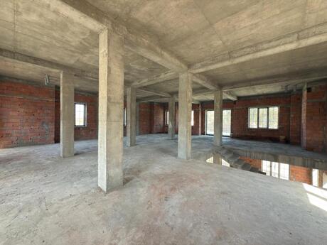 8 otaqlı həyət evi/bağ evi - Sea Breeze q. - 550 m²