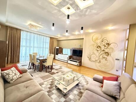 4 otaqlı yeni tikili - Elmlər Akademiyası m. - 145 m²