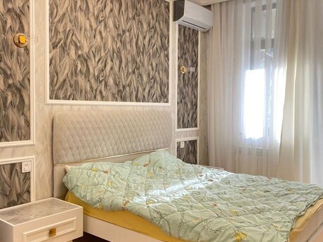 Elan №5990891 - Bakı, Gənclik m., 2 otaqlı, 65 m², 8/17 mərtəbə
