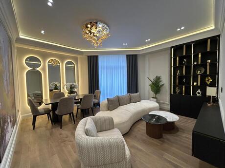 Elan №5990901 - Bakı, Şah İsmayıl Xətai m., 3 otaqlı, 124 m², 6/7 mərtəbə