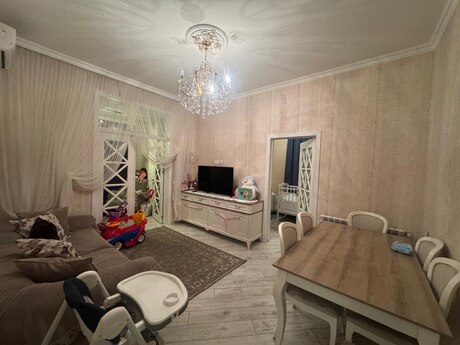 Объявление №5990954 - Баку, м. 28 мая, 2-комн., 50 м², 5/5 этаж