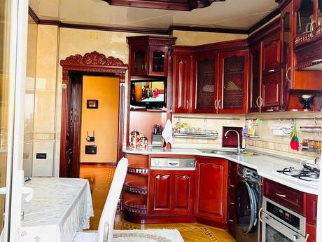 4 otaqlı yeni tikili - İnşaatçılar m. - 153 m²
