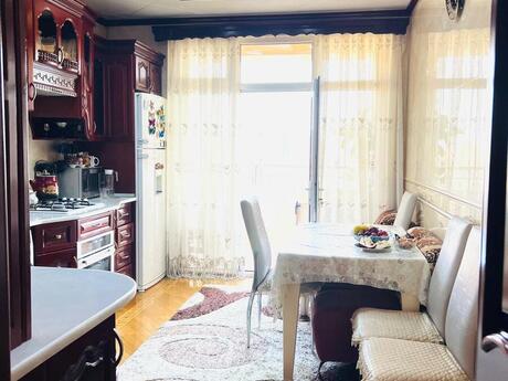 4 otaqlı yeni tikili - İnşaatçılar m. - 153 m²