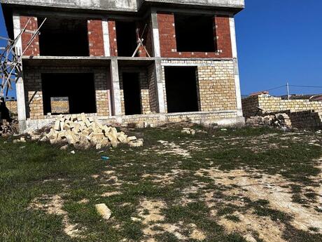 Satılır 7 otaqlı həyət evi/bağ evi 360 m², Badamdar q.