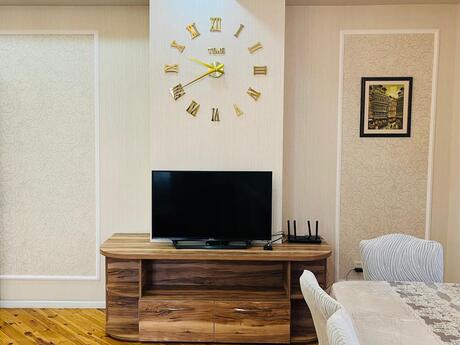 3 otaqlı yeni tikili - İnşaatçılar m. - 97 m²