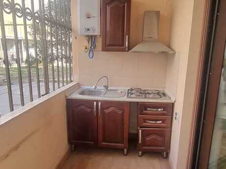2 otaqlı yeni tikili - İnşaatçılar m. - 140 m²