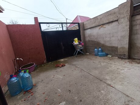4 otaqlı həyət evi/bağ evi - Xırdalan - 90 m²