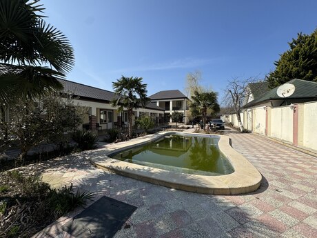 9 otaqlı həyət evi/bağ evi - Xaçmaz - 115 m²