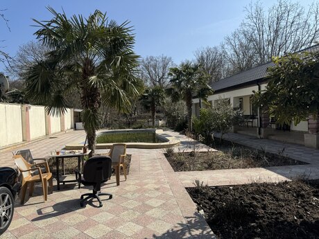 9 otaqlı həyət evi/bağ evi - Xaçmaz - 115 m²