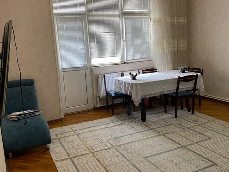 Kirayə 3 otaqlı mənzil, 110 m², İnşaatçılar: 1 000 ₼/ay 3
