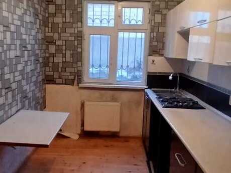 4 otaqlı həyət evi/bağ evi - Zabrat q. - 144 m²