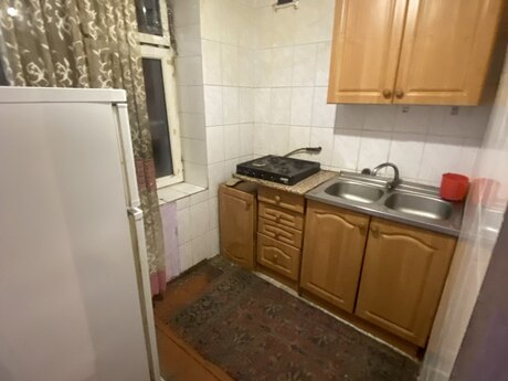 1 otaqlı köhnə tikili - Qara Qarayev m. - 40 m²